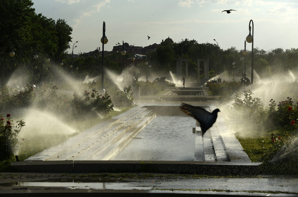 Summer fountains / Fontaines d'été / Летние фонтаны